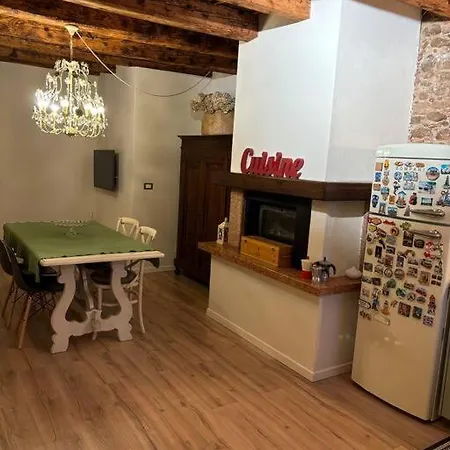 Corte Garofolo アパート